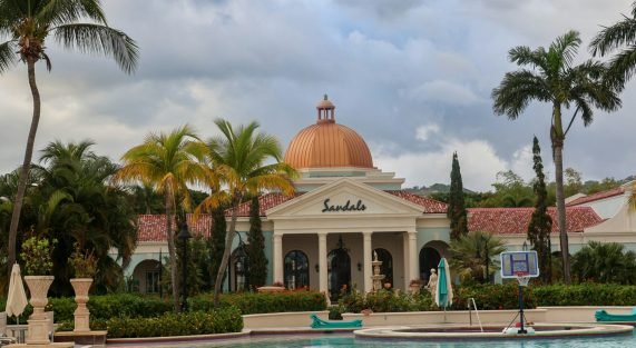 Sandals Resorts in Jamaica: A Comparative Overview